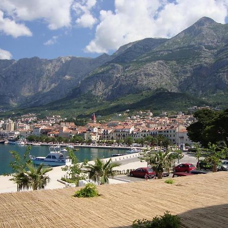 Apartments Zo Makarska Bagian luar foto