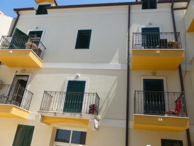 Apartments Zo Makarska Bagian luar foto
